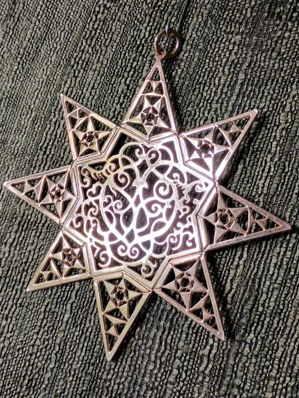 1985 Metropolitan Museum of Art NY 24K GP Over Brass Star Ornament Marked